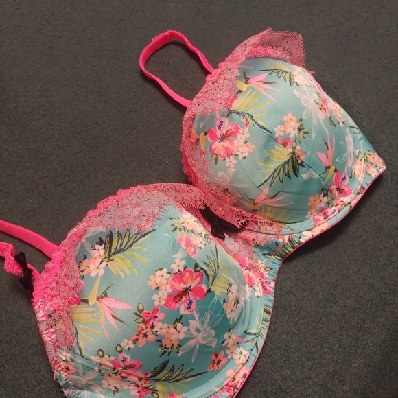Victoria's Secret Other - Victoria's Secret Very Sexy bra NWOT